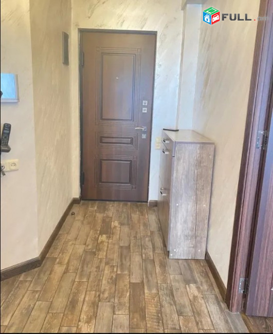 LA06632 Վարձով 3 սենյականոց բնակարան Արմեն Տիգրանյան փողոցում 