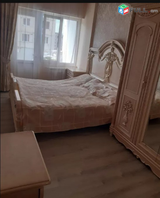 LA06635 Վարձով 3 սենյականոց բնակարան Երվանդ Քոչար փողոցում 