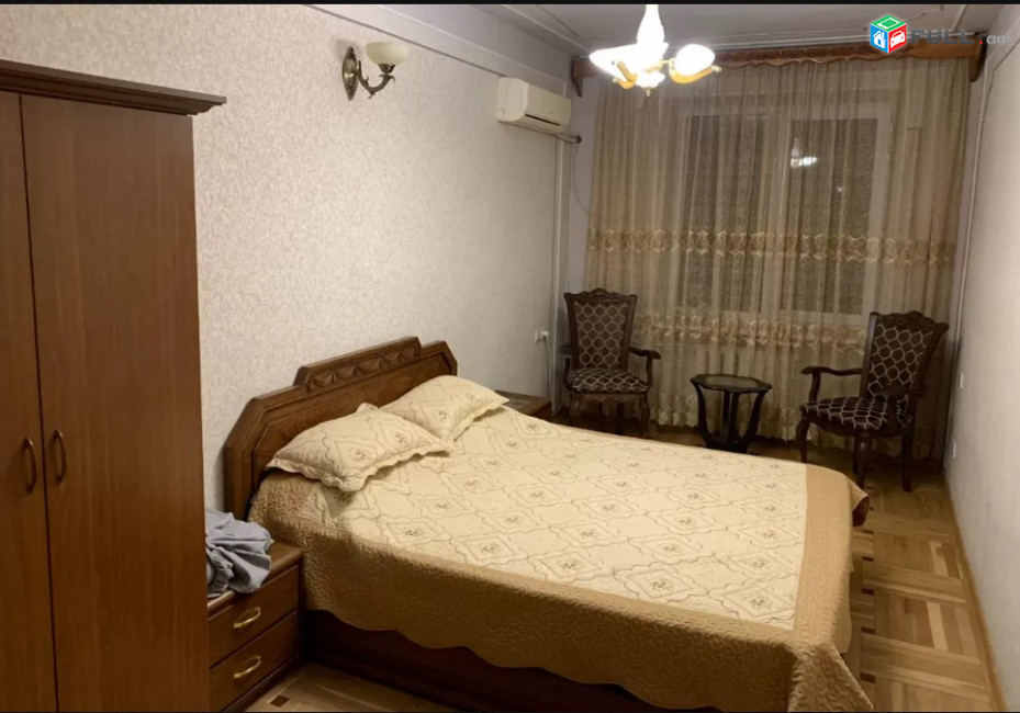 LA06641 Վարձով 3 սենյականոց բնակարան Վարդանանց փողոց , Հրապարակի մոտ