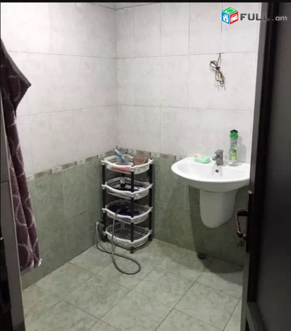LA06656  Վարձով 4 սենյականոց բնակարան Եղբայրության փողոց 