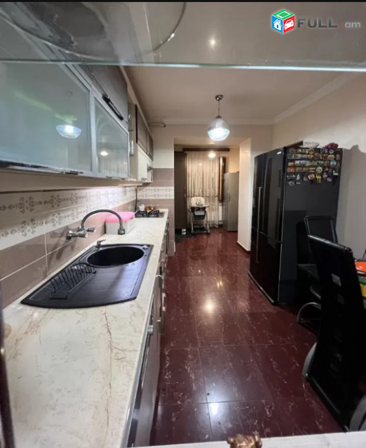 LA06663 Վարձով 4 սենյականոց բնակարան Հրաչյա Ներսիսյան փողոցում 