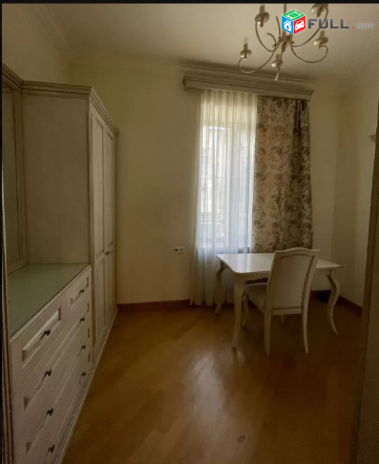 LA06670 Վարձով 4 սենյականոց բնակարան Թումանյան փողոցում 