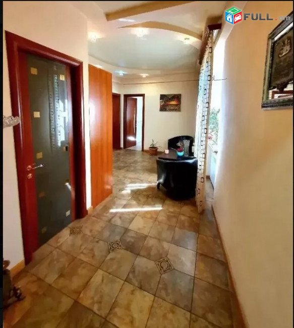 LA06674 Վարձով 3 սենյականոց բնակարան Սարյան փողոց, նորակառույց շենք 