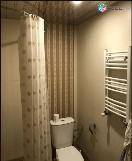 LA06685 Վարձով 4 սենյականոց բնակարան Թումանյան փողոցում 