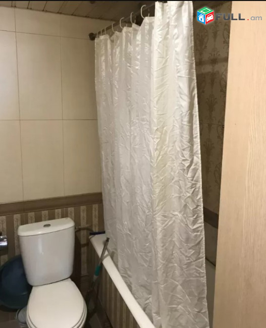 LA06685 Վարձով 4 սենյականոց բնակարան Թումանյան փողոցում 