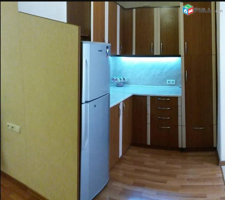 LA06712 Վարձով 3 սենյականոց բնակարան Բյուզանդի փողոց