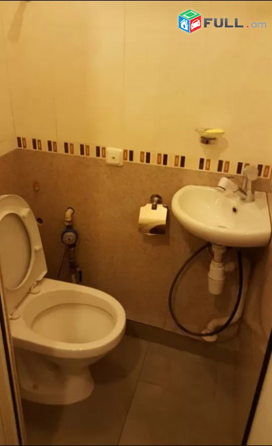 LA06712 Վարձով 3 սենյականոց բնակարան Բյուզանդի փողոց