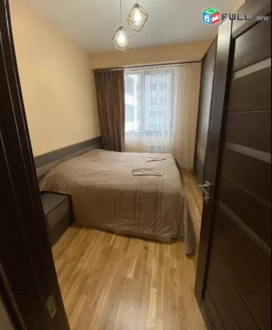 LA06735 Վարձով 2 սենյականոց բնակարան  Պարույր Սևակի փողոց , նորակառույց