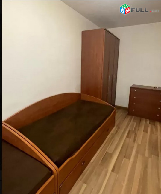 LA06767 Վարձով 4 սենյականոց բնակարան Արամ Խաչատրյան փողոցում 