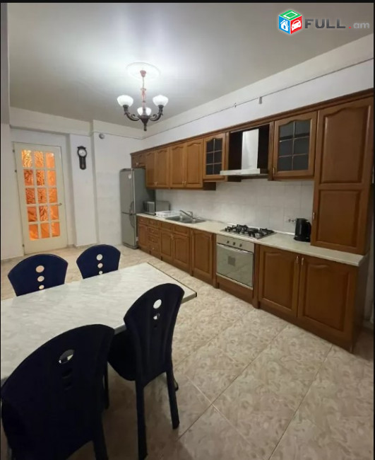 LA06801 Վարձով 4 սենյականոց բնակարան Զաքյան փողոց , նորակառույց