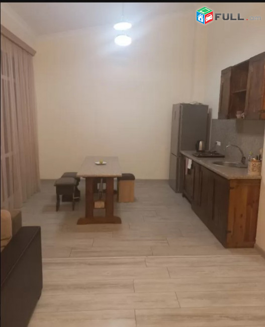LA06811 Վարձով 3  սենյականոց բնակարան Մոլդովական փողոց , նորակառույց