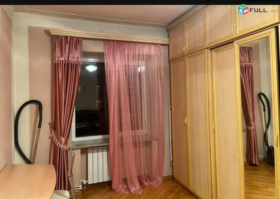 LA06823 Վարձով 2 սենյականոց բնակարան Աբովյան փողոցում 