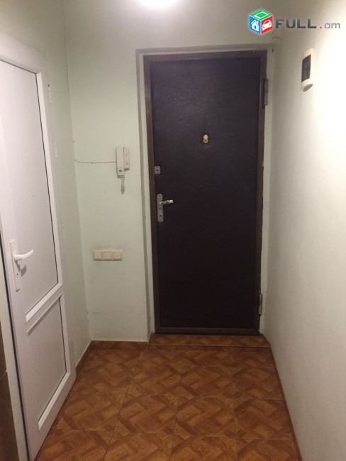LA06831 Վարձով 2 սենյականոց բնակարան Արցախի փողոցում 