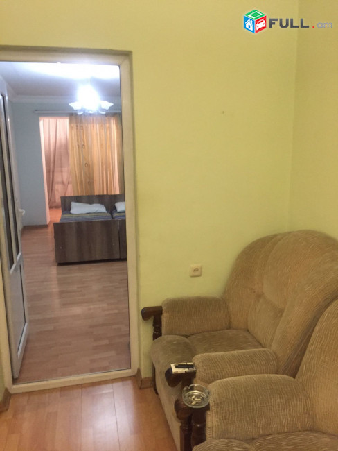 LA06831 Վարձով 2 սենյականոց բնակարան Արցախի փողոցում 