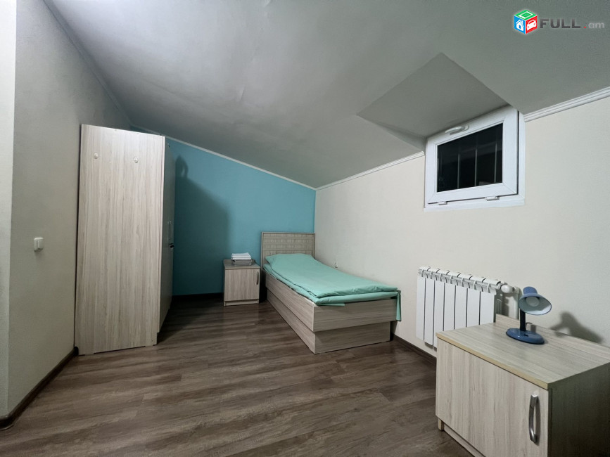 LA06849  Օրավարձով  4 սենյականոց բնակարան Սայաթ Նովա փողոցում