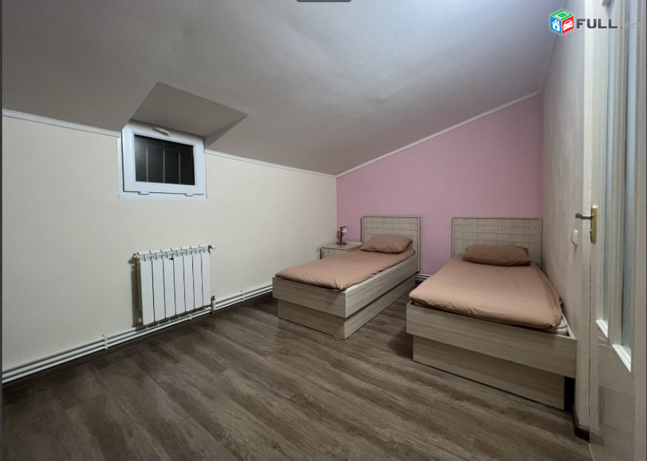 LA06849  Օրավարձով  4 սենյականոց բնակարան Սայաթ Նովա փողոցում