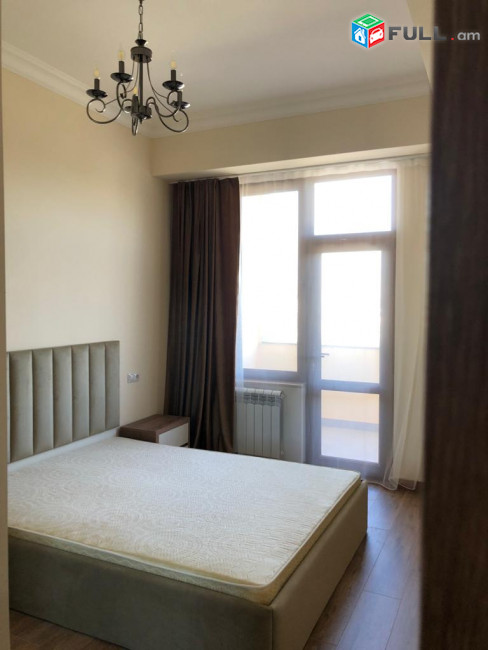 LA06885 Վարձով 3 սենյականոց բնակարան Սեբաստիա, Լենինգրադյան փողոցների խաչմերուկում