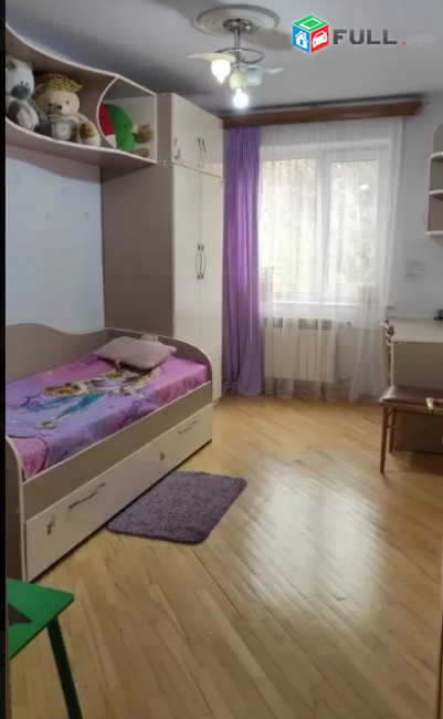 LA06887 Վարձով 3 սենյականոց բնակարան Գյուլիքեխվյան փողոց , 4 րդ Մասիվ 