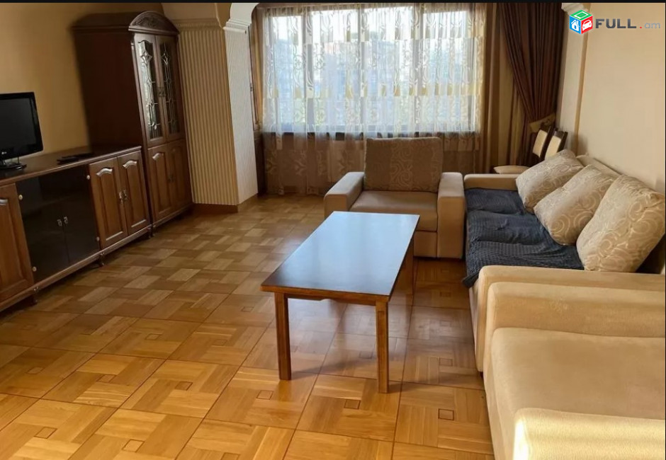 LA06893 Վարձով 3 սենյականոց բնակարան Սիմոն Վրացյան փողոց , Կենտրոն