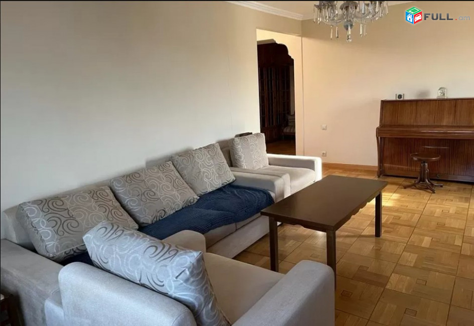 LA06893 Վարձով 3 սենյականոց բնակարան Սիմոն Վրացյան փողոց , Կենտրոն