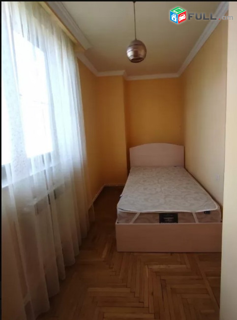 LA06894 Վարձով 3 սենյականոց բնակարան Նալբանդյան փողոց , նորակառույց շենք