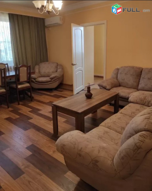 LA06894 Վարձով 3 սենյականոց բնակարան Նալբանդյան փողոց , նորակառույց շենք