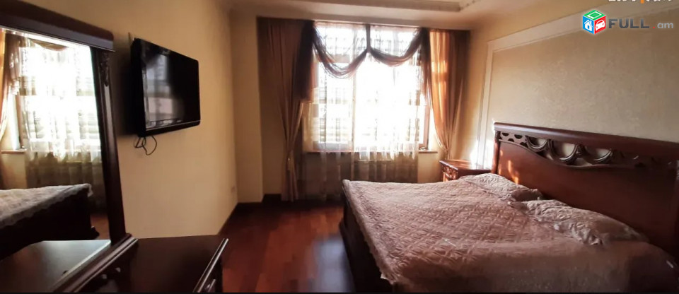 LA06904 Վարձով 3 սենյականոց բնակարան Աբովյան փողոց , նորակառույց շենք