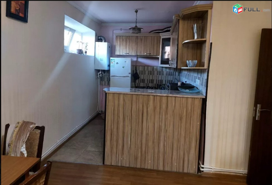 LA06994 Վարձով 2 սենյականոց բնակարան Նանսենի փողոց , 1 ին զանգված