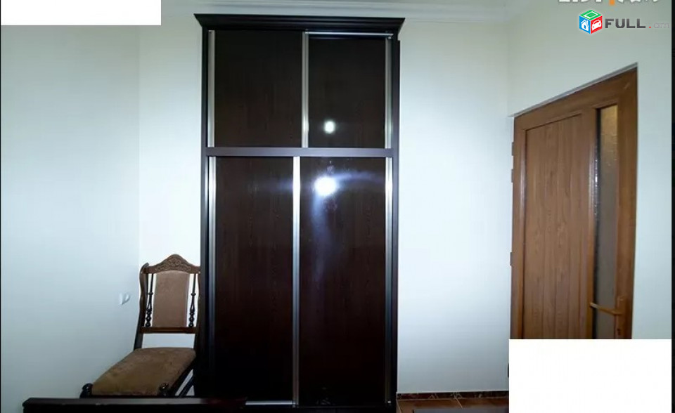 LA06995  Վարձով 3 սենյականոց բնակարան Կոմիտաս , Բարեկամության մետրոյի հարևանությամբ