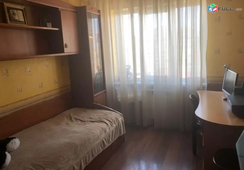 LA07029 Վարձով 3 սենյականոց բնակարան Դավթաշեն 4 թաղամաս