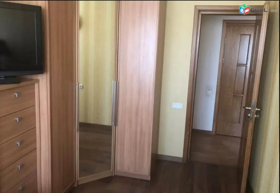 LA07029 Վարձով 3 սենյականոց բնակարան Դավթաշեն 4 թաղամաս