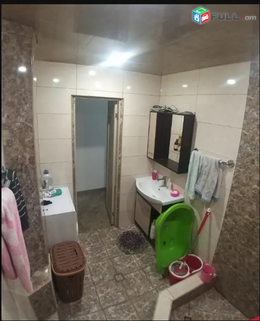 LA06911 Վարձով 3 սենյականոց բնակարան Արշակունյաց պողոտայում