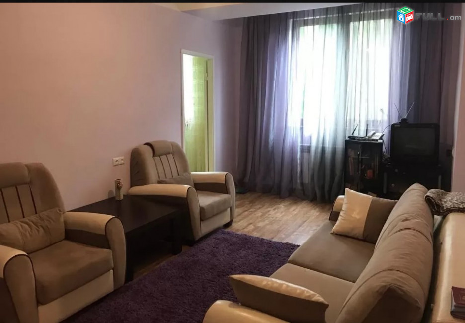 LA07135 Վարձով 2 սենյականոց բնակարան Արամ Խաչատրյան փողոցում