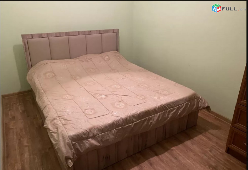 LA07135 Վարձով 2 սենյականոց բնակարան Արամ Խաչատրյան փողոցում