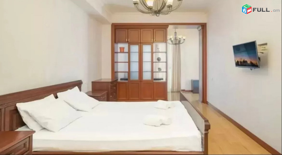 LA07130  Վարձով 3 սենյականոց բնակարան Արամի փողոց , նորակառույց շենք