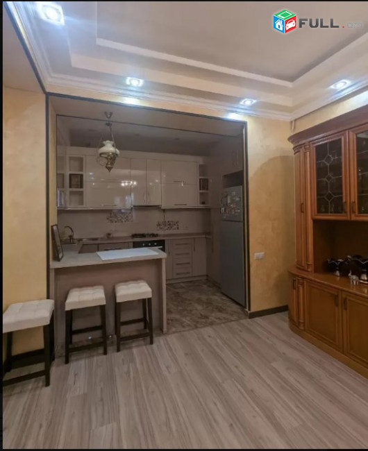 LA07164 Վարձով 3 սենյականոց բնակարան Գյուրջյան փողոց , նորակառույց շենք