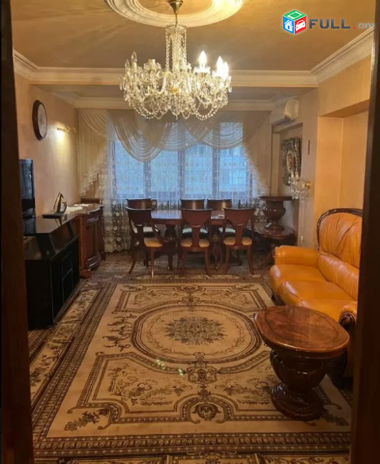 LA07191 Վարձով 3 սենյականոց բնակարան Սարյան փողոցում 
