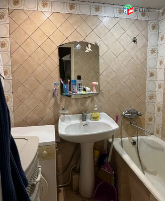 LA07192 Վարձով 3 սենյականոց բնակարան Հակոբ Հակոբյան , Բարեկամության մետրոյի մոտ