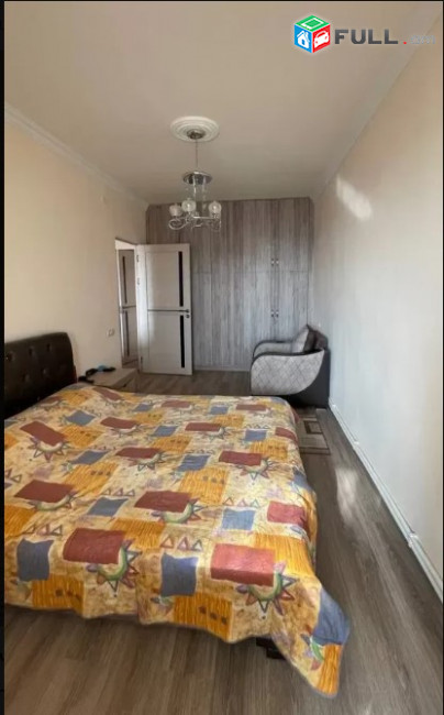 LA07203 Վարձով 3 սենյականոց բնակարան Վրացական փողոցում 