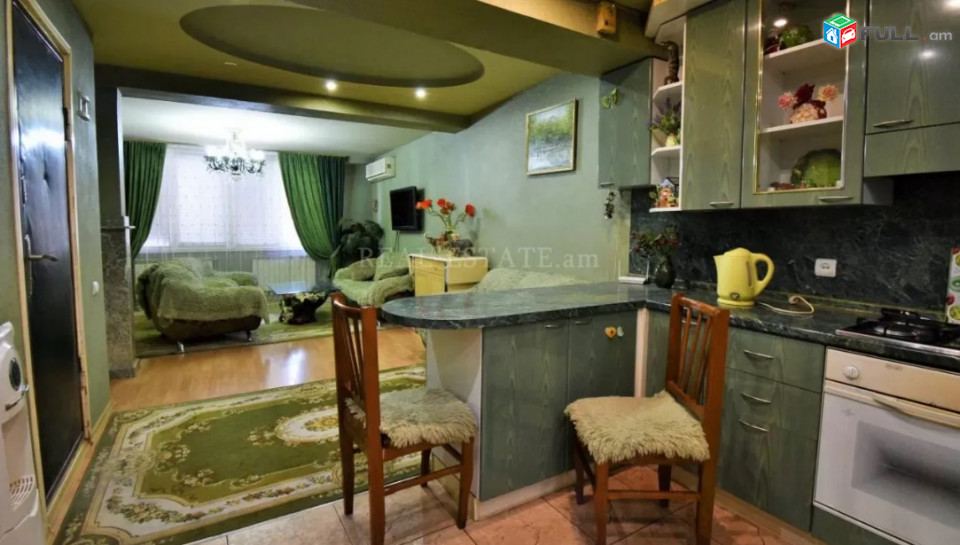 LA07207 Վարձով 3 սենյականոց բնակարան Մաշտոց ,  Պուշկին խաչմերուկի մոտ