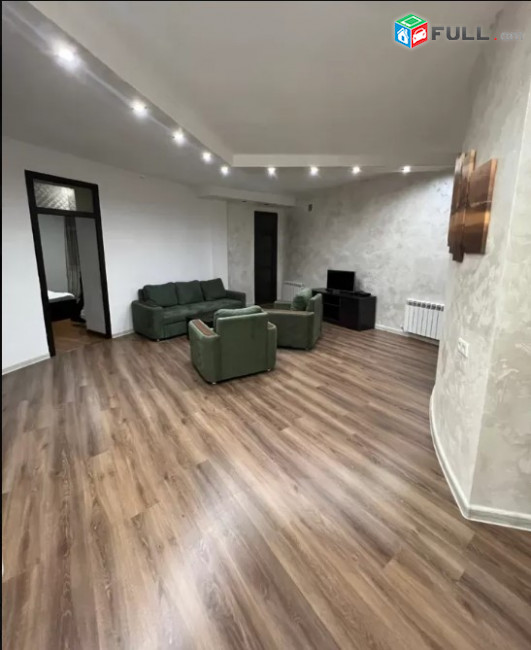 LA07226 Վարձով 3 սենյականոց բնակարան Բյուզանդի փողոոցում 