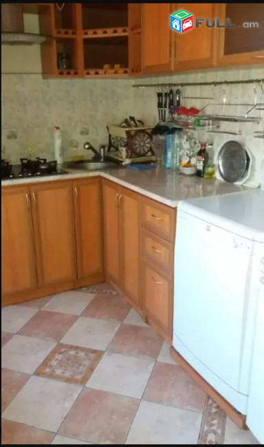 LA07245 Վարձով 3 սենյականոց բնակարան Բաղրամյան , Ամերիկյան համալսարանի դիմաց