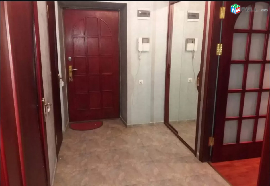 LA07245 Վարձով 3 սենյականոց բնակարան Բաղրամյան , Ամերիկյան համալսարանի դիմաց