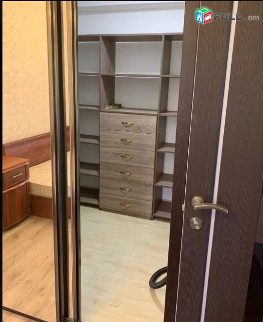 LA07249  Վարձով 2սենյականոց բնակարան Պուշկին փողոցում 