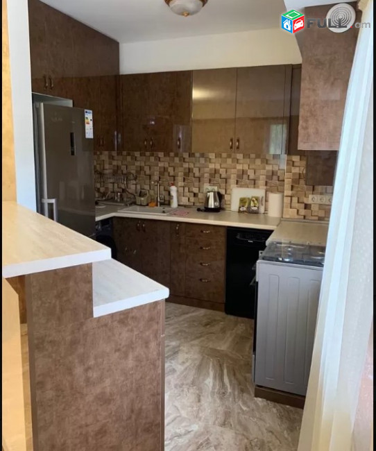 LA07249  Վարձով 2սենյականոց բնակարան Պուշկին փողոցում 