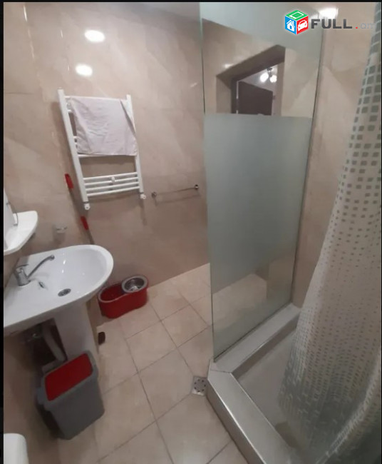 LA07257 Վարձով 2 սենյականոց բնակարան Ադոնց , Երազ բնակելի թաղամաս , նորակառույց 