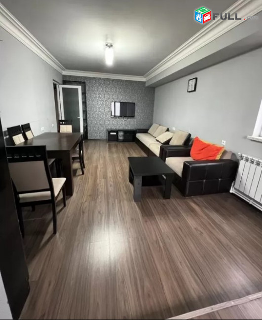 LA07229  Վարձով 3 սենյականոց բնակարան Արամ Խաչատրյան փողոցում