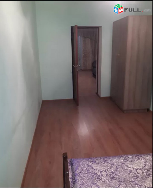 LA07277 Վարձով 3 սենյականոց բնակարան Զաքյան փողոցում