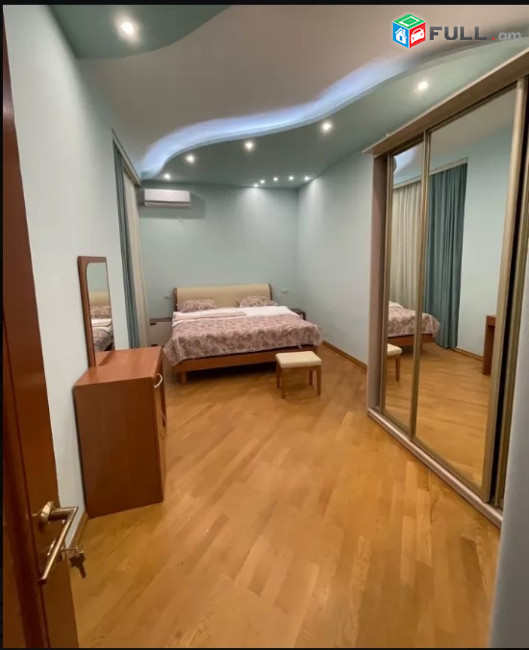 LA07298 Վարձով 5 սենյականոց բնակարան Պուշկինի փողոց , նորակառույց շենք 