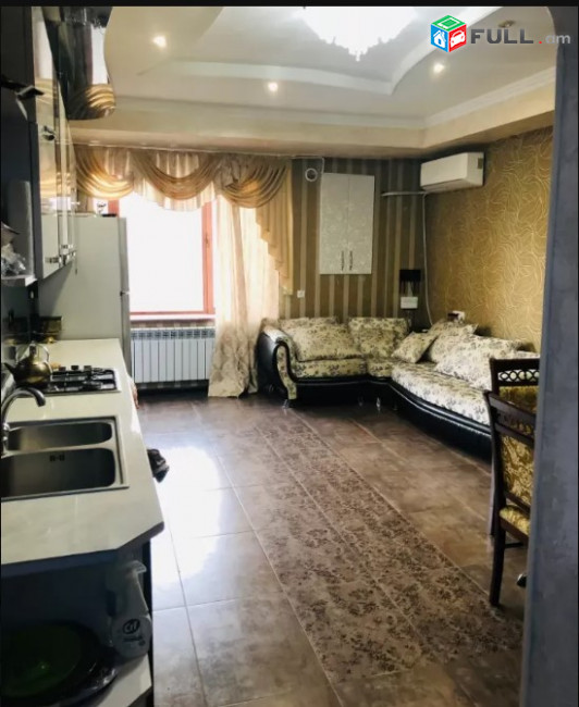LA07314 Վարձով 3 սենյականոց բնակարան Անտառային փողոց , նորակառույց շենք